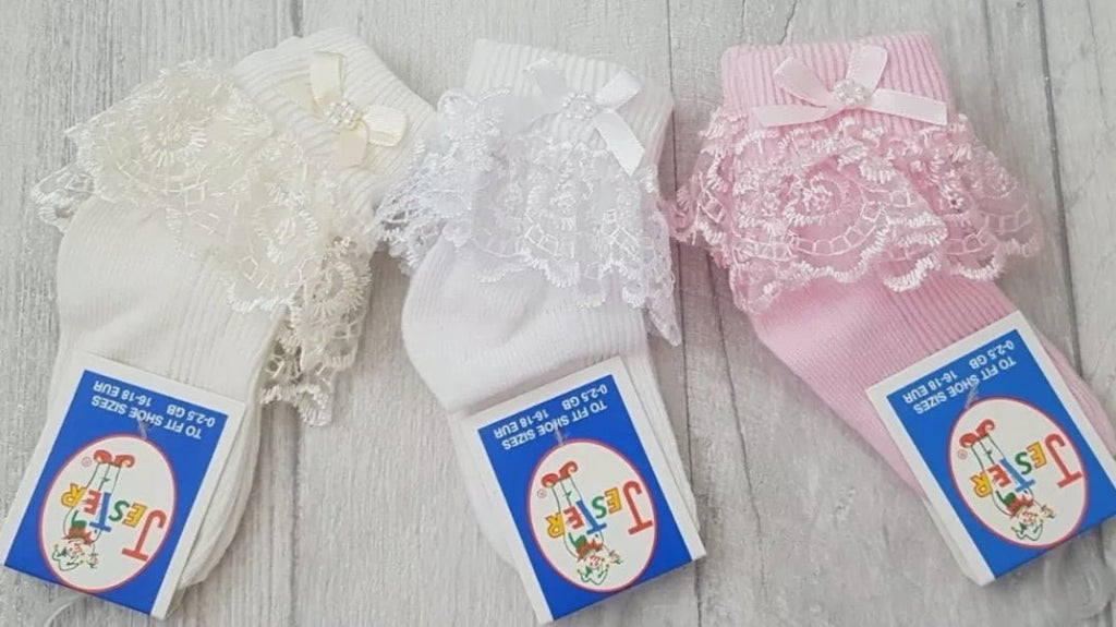 Frilly socks white,pink,cream