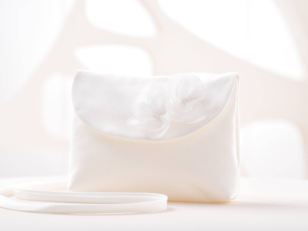Bridal bag, communion purse: White