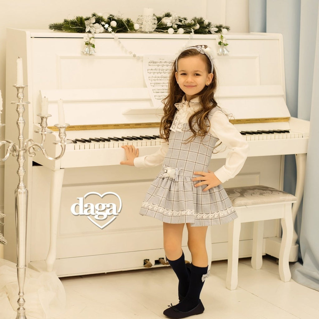 Daga Elegant Pianist Pinafore and blouse