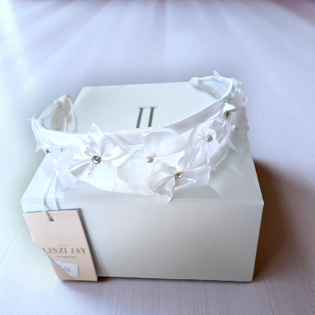 Linzi Jay Headband with petal & pearl flowers
